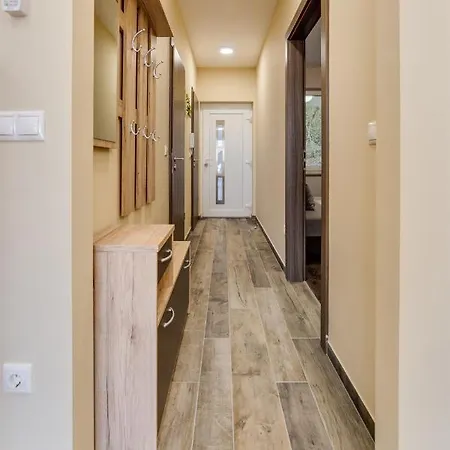 Forest Foeldvar By Bltn Apartment