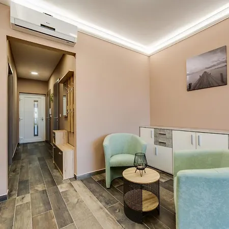 Apartment Forest Foeldvar By Bltn