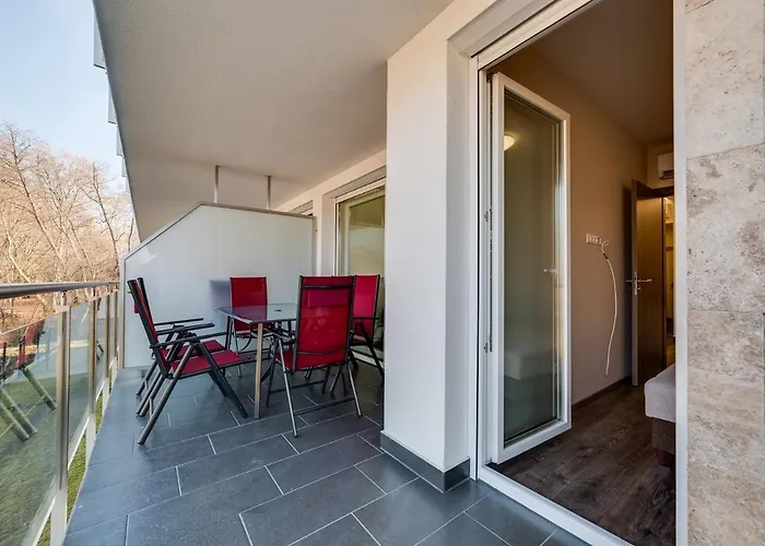 Forest Foeldvar By Bltn Apartament *